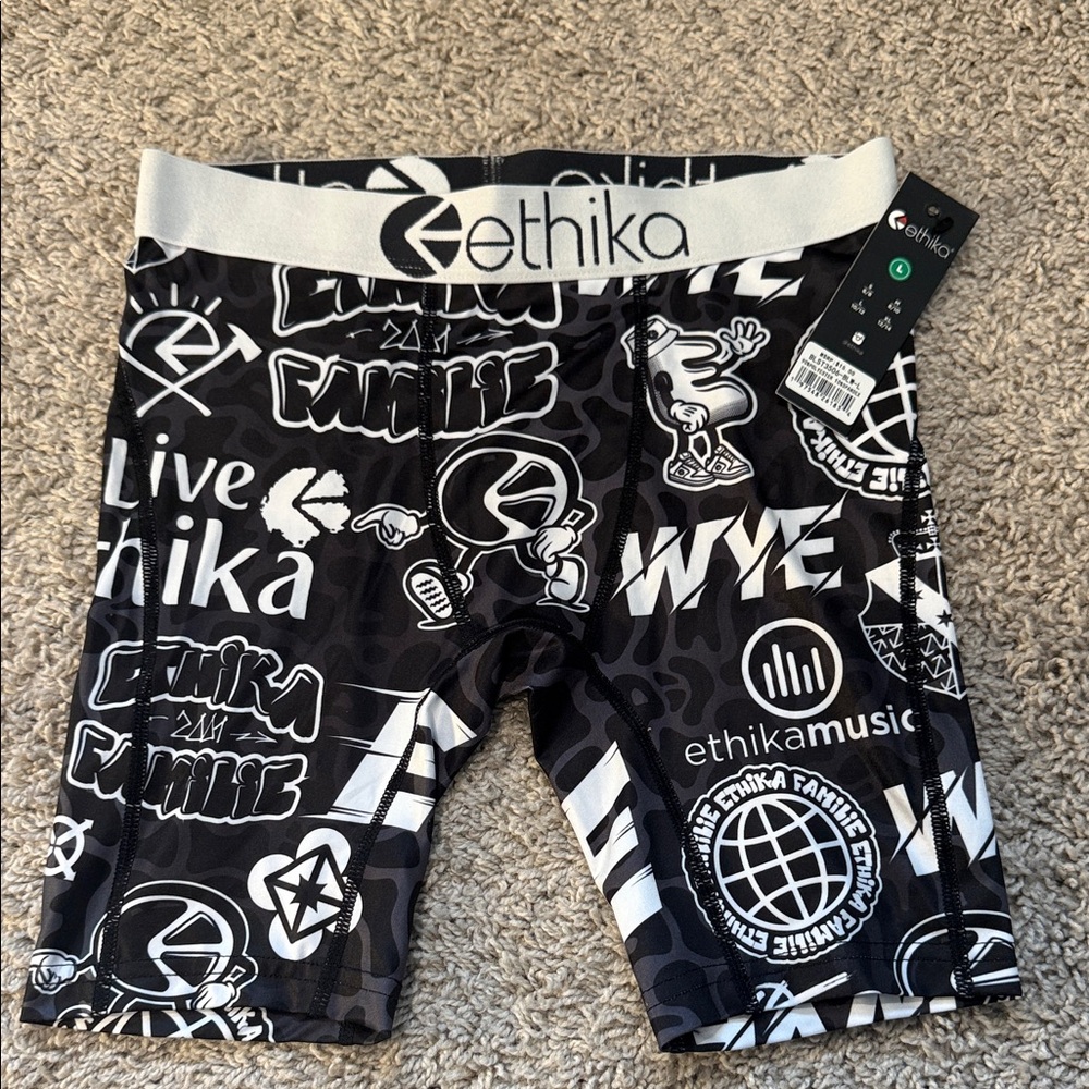 Ethika Black and White Graphic Boys Boxer briefs- Size L